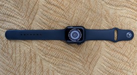 Mint
													Apple Watch SE 2nd Gen 40mm - Midnight, A2722 - GPS, Aluminum, photo 1 of 11