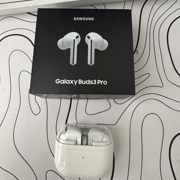 Samsung Galaxy Buds3 Pro - White
