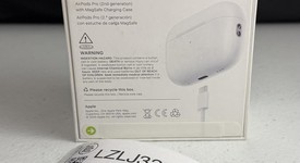 New
													Apple AirPods Pro 2 - USB-C, photo 3 of 5