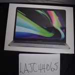 New MacBook Pro 2020 - 13 inch - 512 GB, Gray, 8 GB, Apple M1