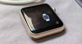 Good
													Apple Watch Series 1 42mm - Gold, 8 GB, A1803, photo 3 of 5
