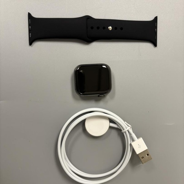 Apple Watch Series 8 41mm - Unlocked, Graphite, A2772 - Cellular, Stainless