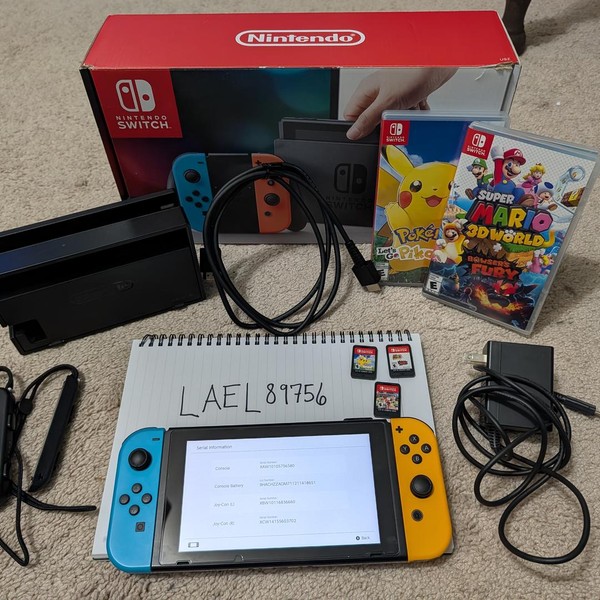 Nintendo Switch - 32 GB, Red & Blue