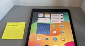 Good
													Apple iPad 9th Gen - Wi-Fi, Gray, 64 GB, A2602, photo 1 of 5
