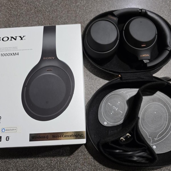 Sony WH-1000XM4 - Black