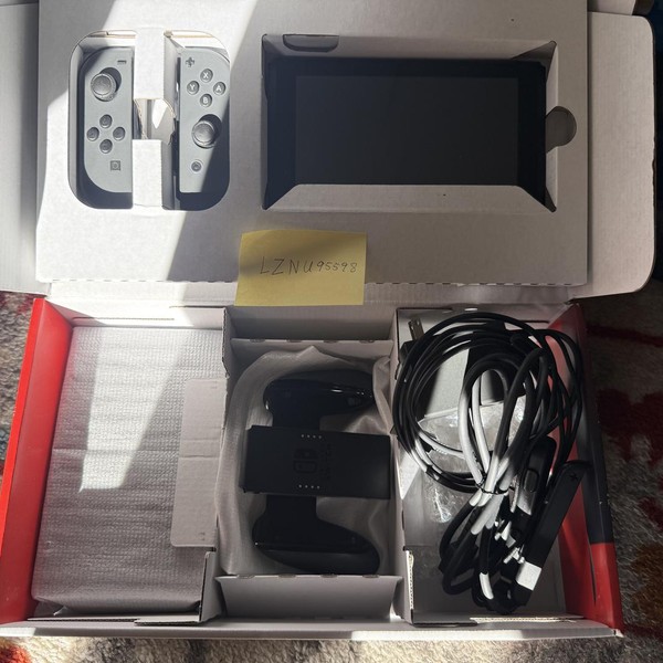 Nintendo Switch - 32 GB, Grey