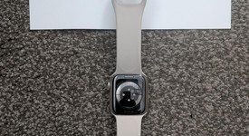 Good
													Apple Watch Series 7 41mm - Unlocked, Silver, A2475 - Cellular, Stainless, photo 3 of 7
