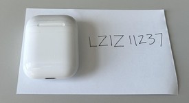 Used
													Apple AirPods 2nd Gen - Lightning Case, photo 1 of 7