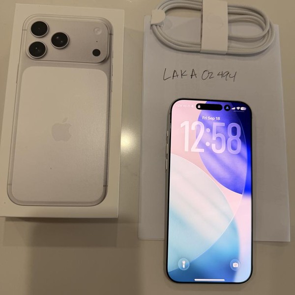 Apple iPhone 17 Pro Max - Unlocked, 512 GB, Silver, A3257