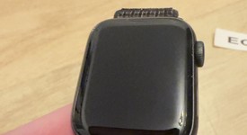 Good
													Apple Watch SE 1st Gen 40mm - Unlocked, Gray, A2353 - Cellular, Nike, photo 4 of 15