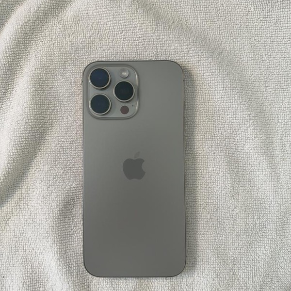 Apple iPhone 16 Pro Max - Unlocked, 256 GB, Natural, A3084
