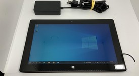 Good
													Microsoft Surface Pro 2 - Wi-Fi, Black, 64 GB, photo 1 of 8