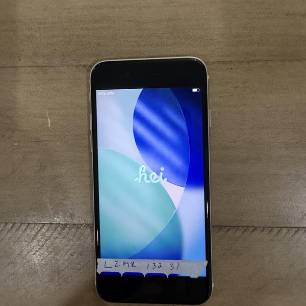 Apple iPhone SE 3rd Gen 2022 - Unlocked, 64 GB, Starlight, A2595