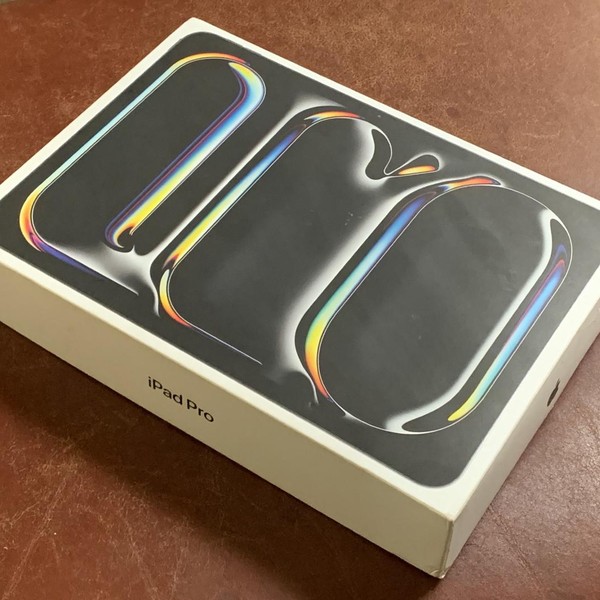 Apple iPad Pro 11 inch (M4) 2024 - Wi-Fi, 256 GB, Black, 8 GB, A2836, Standard Glass