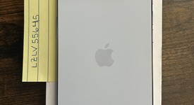 Mint
													Apple iPhone Air - AT&T, Sky Blue, 256 GB, A3260, photo 3 of 10