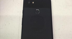 Good
													Google Pixel 2 XL - Verizon, Black, 64 GB, Verizon Edition, photo 4 of 7