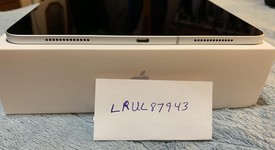 Mint
													Apple iPad Pro 11" 2018 - AT&T, Silver, 64 GB, A2013, photo 3 of 9