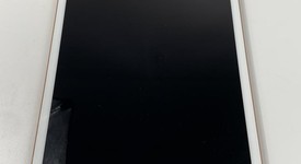 Mint
													Apple iPad 7th Gen - Unlocked, Gold, 32 GB, A2200, photo 1 of 6