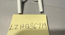 Used
													Apple AirPods 2nd Gen - Lightning Case, photo 3 of 8