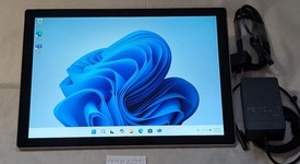 Fair
													Microsoft Surface Pro 6 - Wi-Fi, Silver, 128 GB, 8 GB, photo 1 of 7