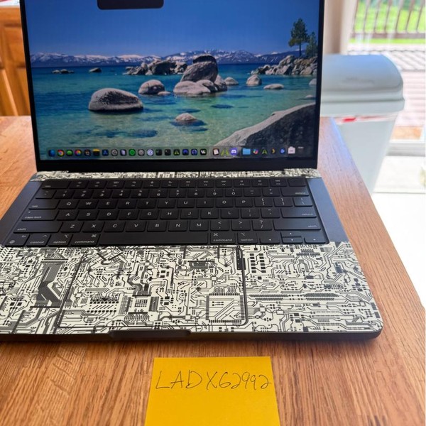 MacBook Pro 2024 - 14 inch - 512 GB, Space Black, 24 GB, Apple M4 Pro 12-core