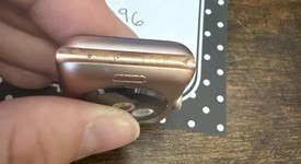 Good
													Apple Watch Series 3 38mm - Unlocked, Gold, A1860, Aluminum, photo 3 of 9