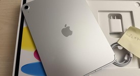 Mint
													Apple iPad 11th Gen - Unlocked, Silver, 128 GB, A3355, photo 2 of 8