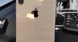 Good
													Apple iPhone Xs Max - Unlocked, Gold, 64 GB, A1921, photo 5 of 7