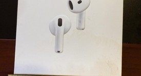 New
													Apple AirPods 4th Gen - Active Noise Cancellation, photo 2 of 9