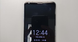 Good
													LG V30 - Verizon, Black, 64 GB, VS996, photo 2 of 9