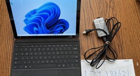 Good
													Microsoft Surface Pro 4 - 12.3 Inch - Wi-Fi, Silver, 256 GB, 8 GB, photo 1 of 9