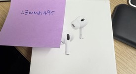 New
													Apple AirPods Pro 2 - Lightning, photo 4 of 4