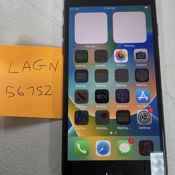 Apple iPhone SE 3rd Gen 2022 - Unlocked, 128 GB, Midnight, A2595