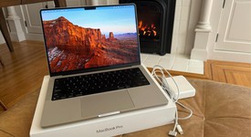 Good
													MacBook Pro 2021 - 14" - Apple M1 Pro 8-core, Silver, 512 GB, 16 GB, photo 1 of 9