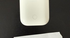 Used
													Apple AirPods 2nd Gen - Lightning Case, photo 4 of 4