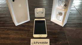 Mint
													Apple iPhone 7 - Verizon, Gold, 32 GB, A1660, photo 2 of 11