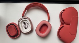 Used
													Apple AirPods Max - Pink, photo 1 of 5