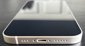 Good
													Apple iPhone 12 - AT&T, White, 64 GB, A2172, photo 3 of 9