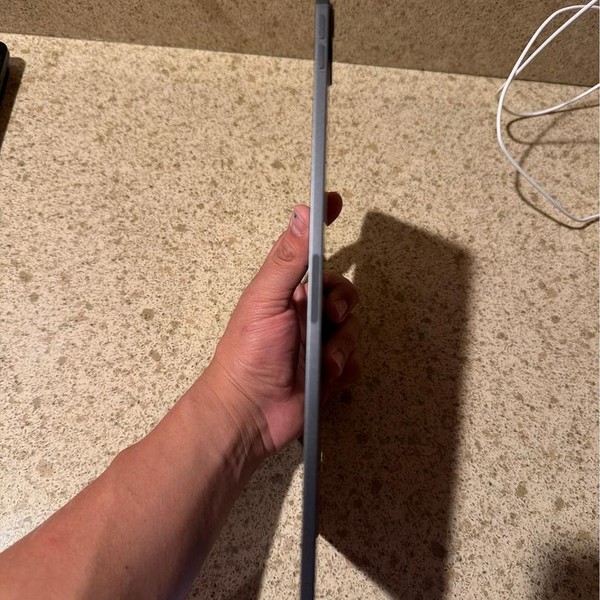 Apple iPad Pro 11 inch (M4) 2024 - Wi-Fi, 256 GB, Black, 8 GB, A2836, Standard Glass