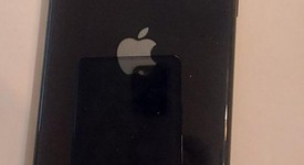 Mint
													Apple iPhone SE 3rd Gen 2022 - Unlocked, Midnight, 64 GB, A2595, photo 5 of 7