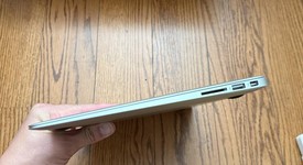 Good
													MacBook Air 2017 - 13" - I7, Silver, 256 GB, 8 GB, photo 3 of 11