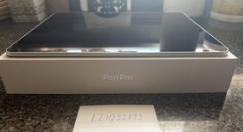 Mint
													Apple iPad Pro 12.9" 4th Gen 2020 - Unlocked, Silver, 128 GB, A2069, photo 3 of 10