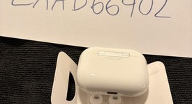 Used
													Apple AirPods Pro 3, photo 4 of 5