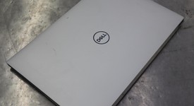 Good
													Dell XPS 15 9520 (2022) - I7, Silver, 512 GB, 16 GB, FHD+ Non-touch, photo 3 of 13