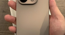 Mint
													Oppo Find X9 Pro - Unlocked Non-US, Titanium Charcoal, 512 GB, 16 GB, photo 2 of 8