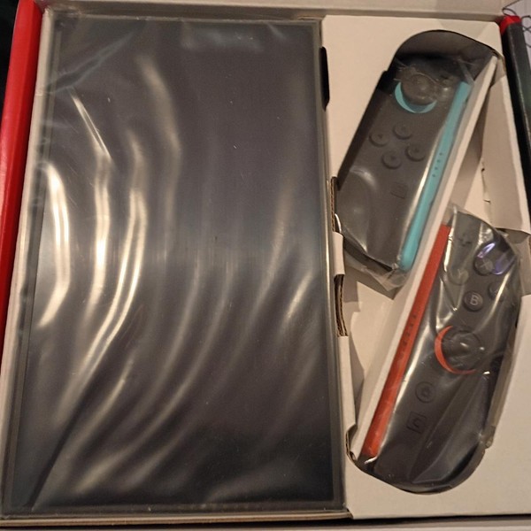 Nintendo Switch 2 - Red & Blue, Standard