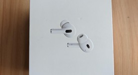 Used
													Apple AirPods Pro 2nd Gen - Lightning, photo 2 of 9