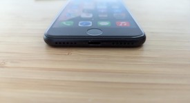 Good
													Apple iPhone SE 3rd Gen 2022 - Unlocked, Midnight, 64 GB, A2595, photo 3 of 14