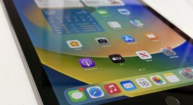 Good
													Apple iPad Pro 9.7" - Wi-Fi, Gray, 32 GB, A1673, photo 2 of 5
