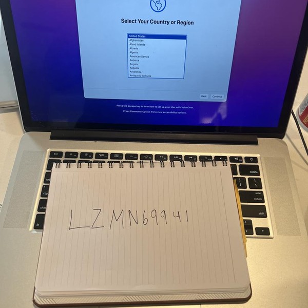 MacBook Pro 2015 (Retina) - 15 inch - 256 GB, Silver, 16 GB